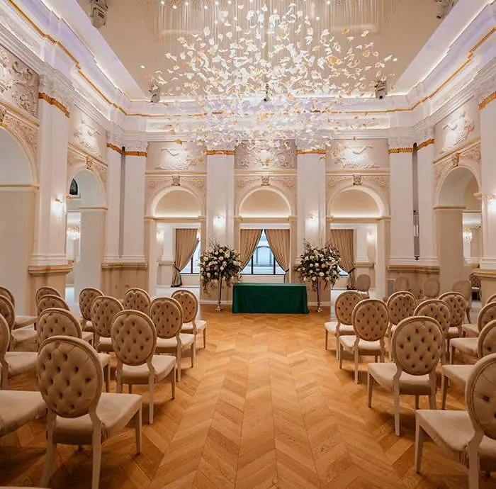 vechiul-cazinou-salonul-regal-galerie-mobile-13